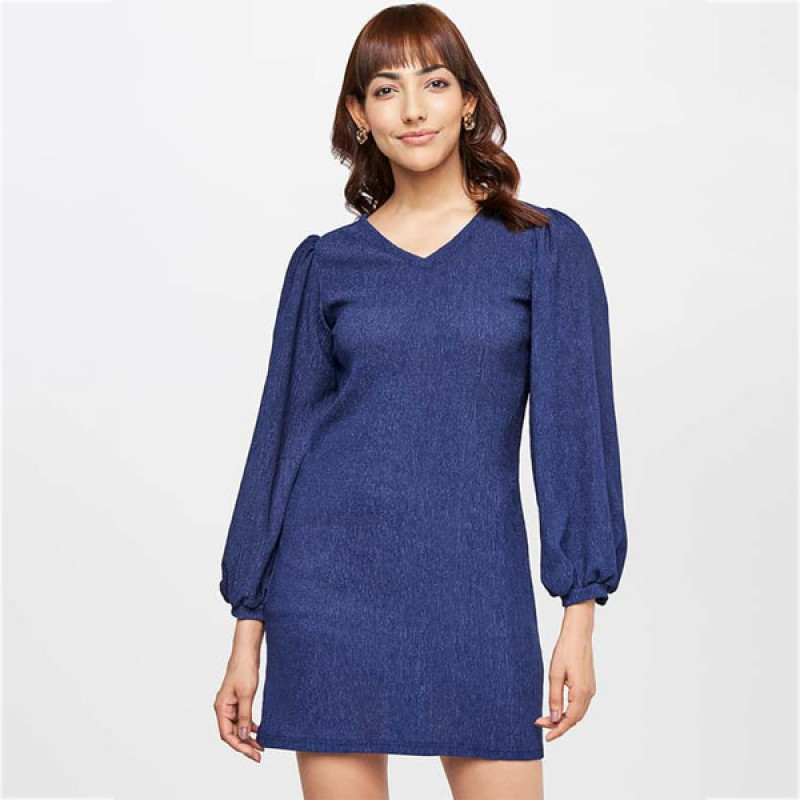 Women Textured Shift Dress